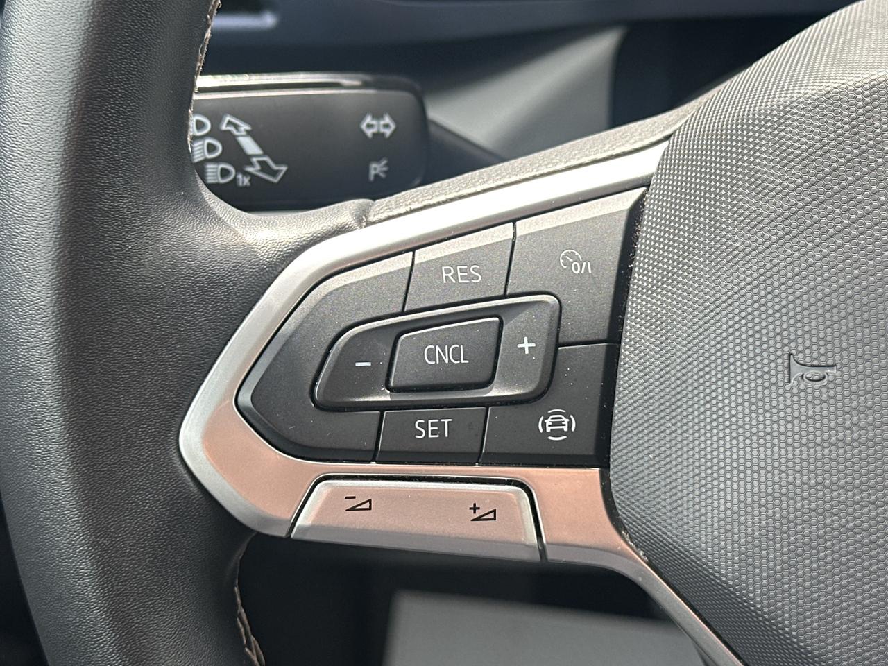 2022 Volkswagen Taos Comfortline 4Motion Photo