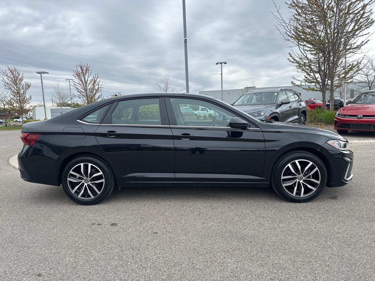 2025 Volkswagen Jetta Comfortline AUTO Photo
