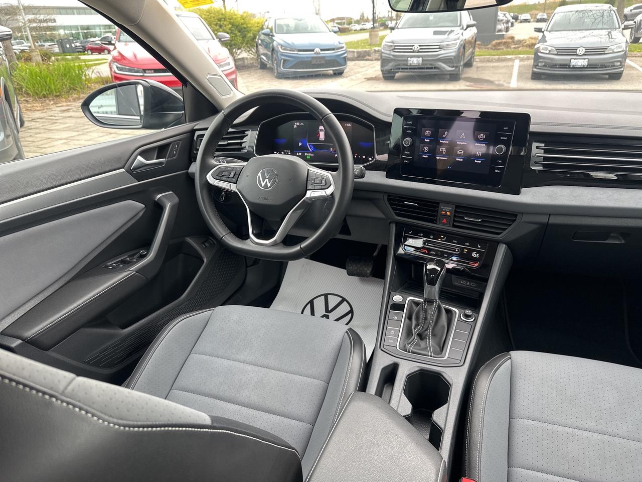 2025 Volkswagen Jetta Comfortline AUTO Photo