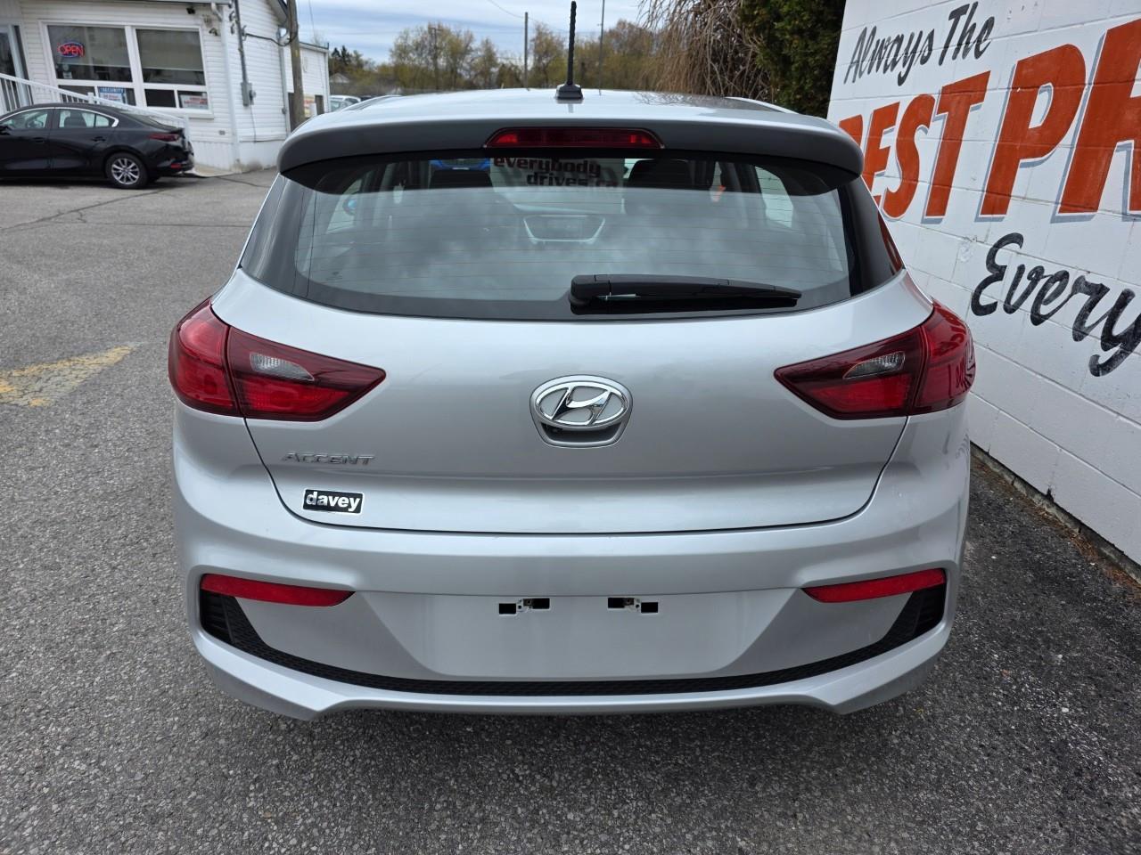 2020 Hyundai Accent Preferred 4dr Hatchback Photo