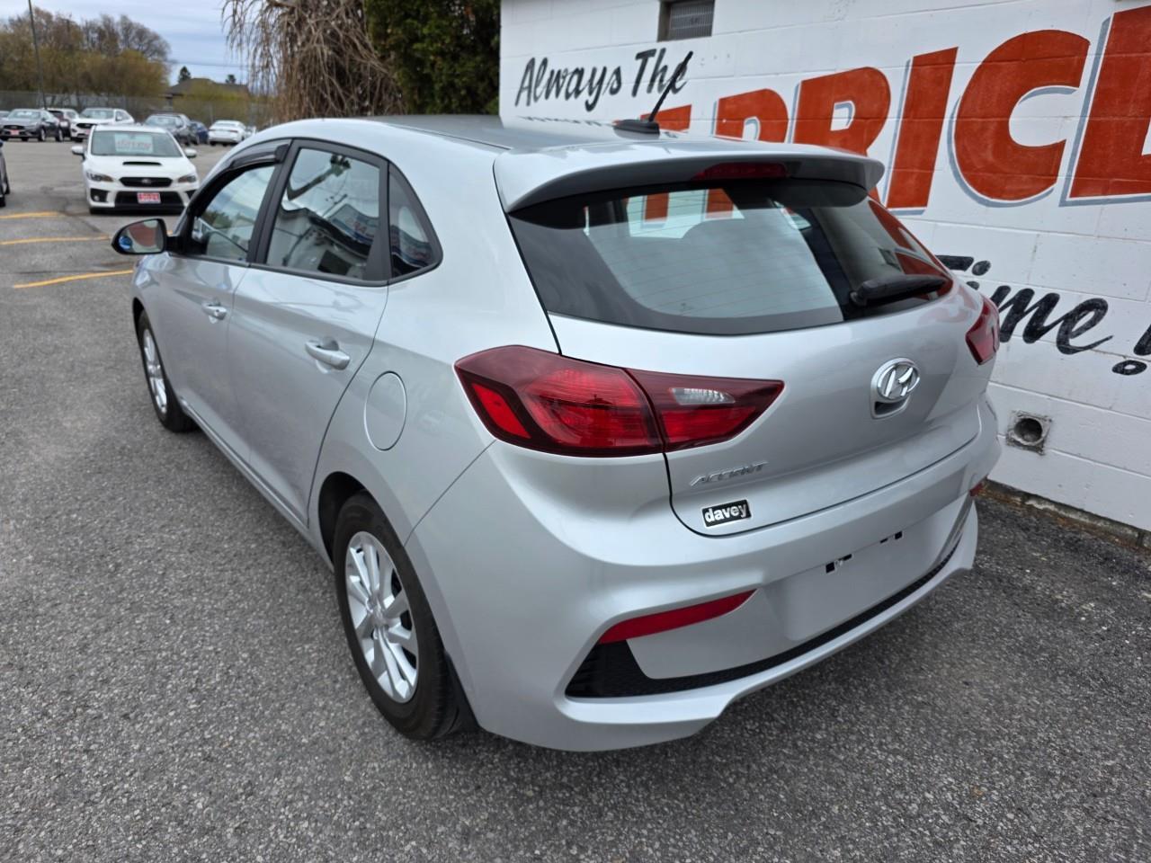 2020 Hyundai Accent Preferred 4dr Hatchback Photo