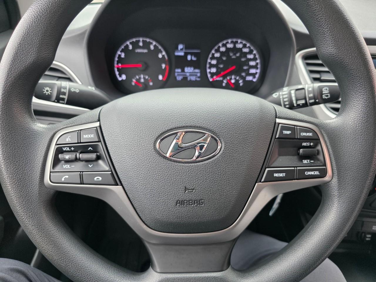 2020 Hyundai Accent Preferred 4dr Hatchback Photo