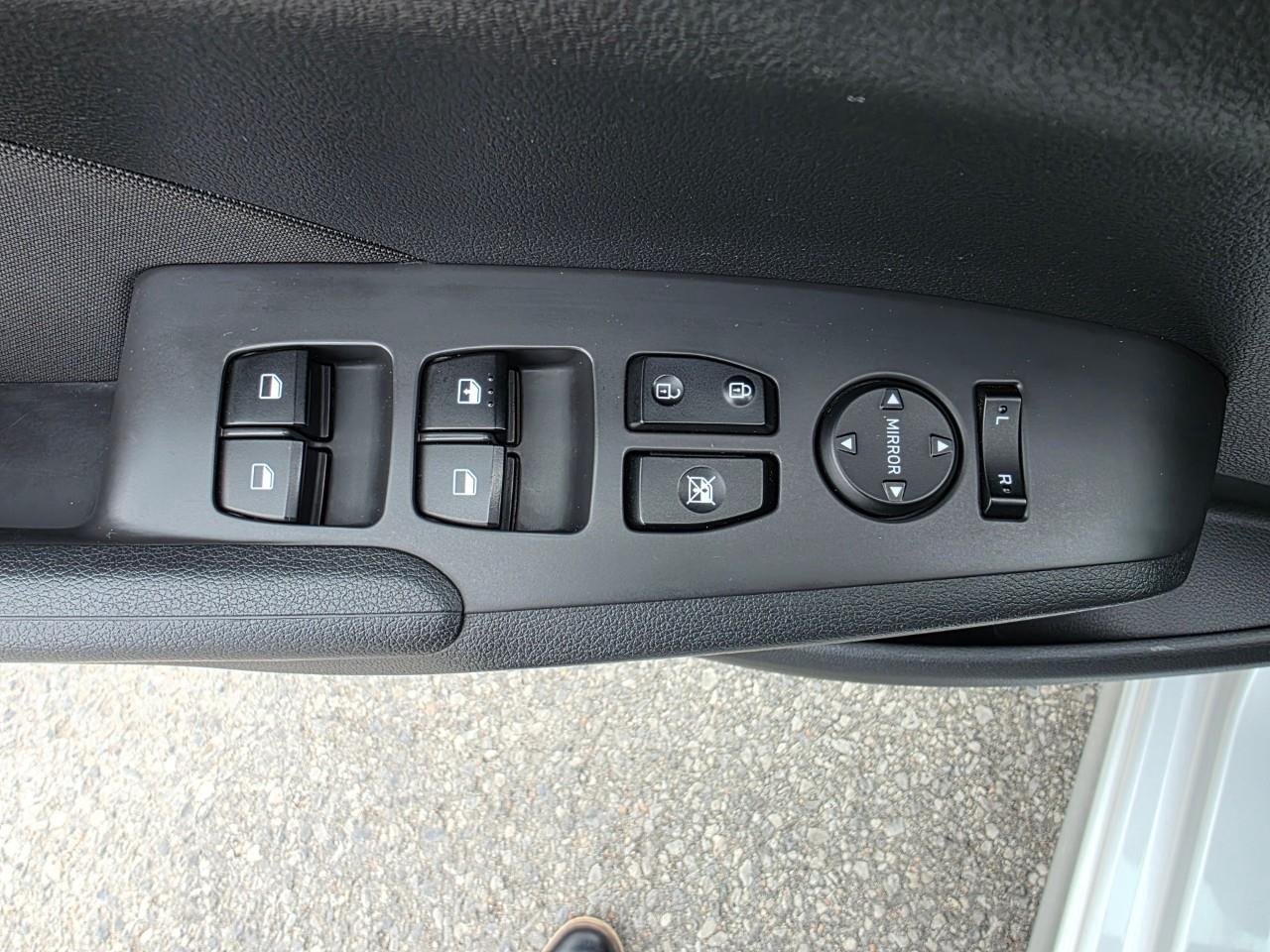 2020 Hyundai Accent Preferred 4dr Hatchback Photo