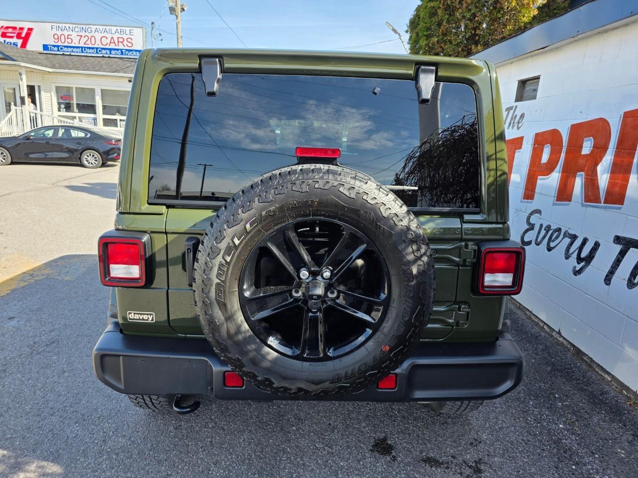 2023 Jeep Wrangler SAHARA 4DR 4X4 Photo