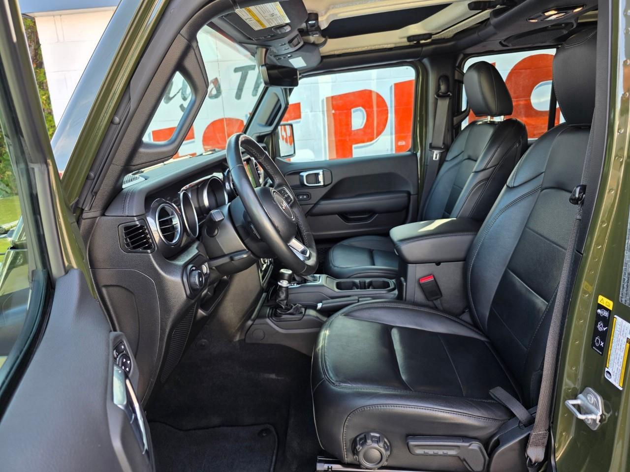 2023 Jeep Wrangler SAHARA 4DR 4X4 Photo