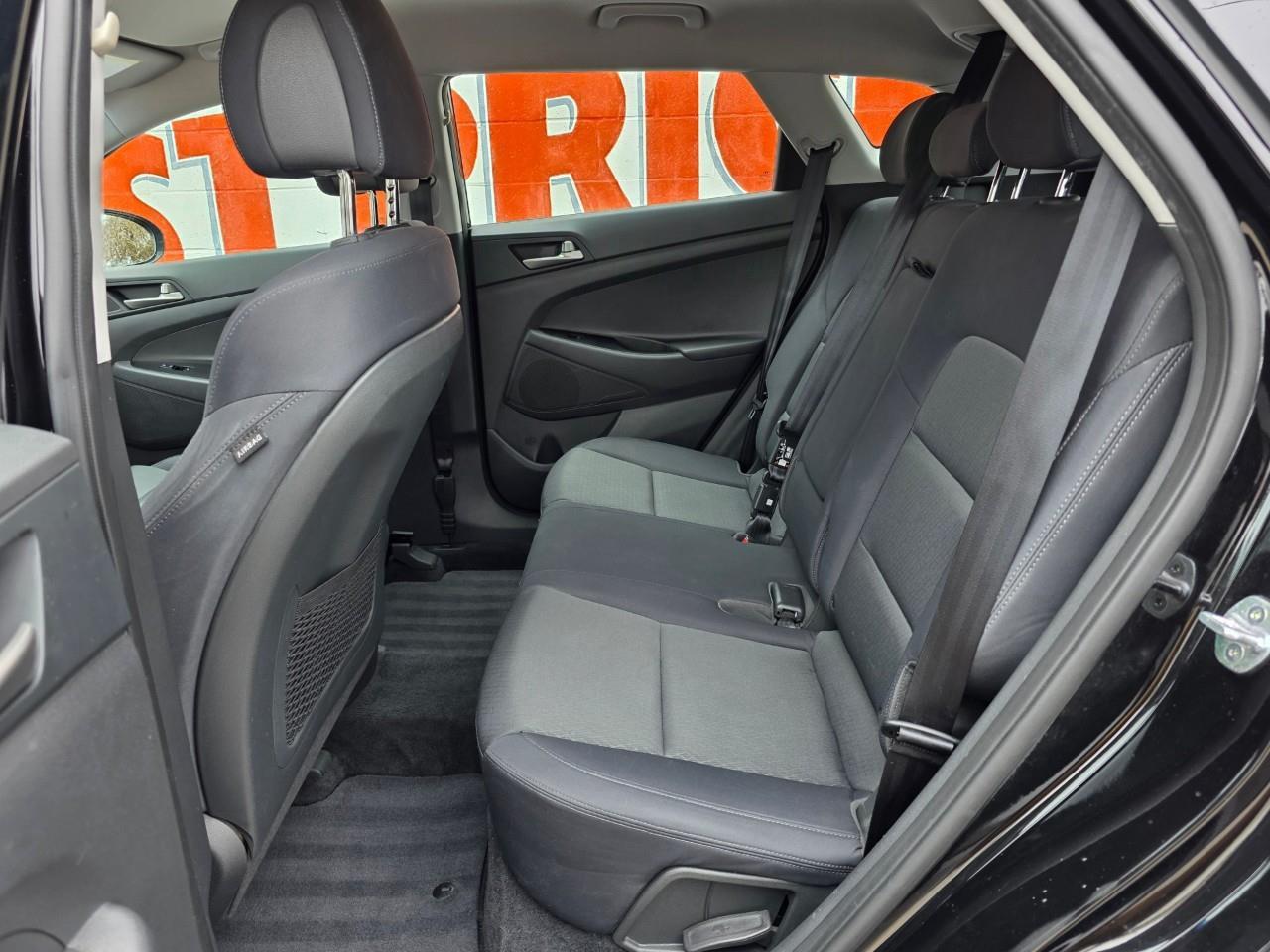 2018 Hyundai Tucson Base 2.0L 4dr Front-Wheel Drive Photo