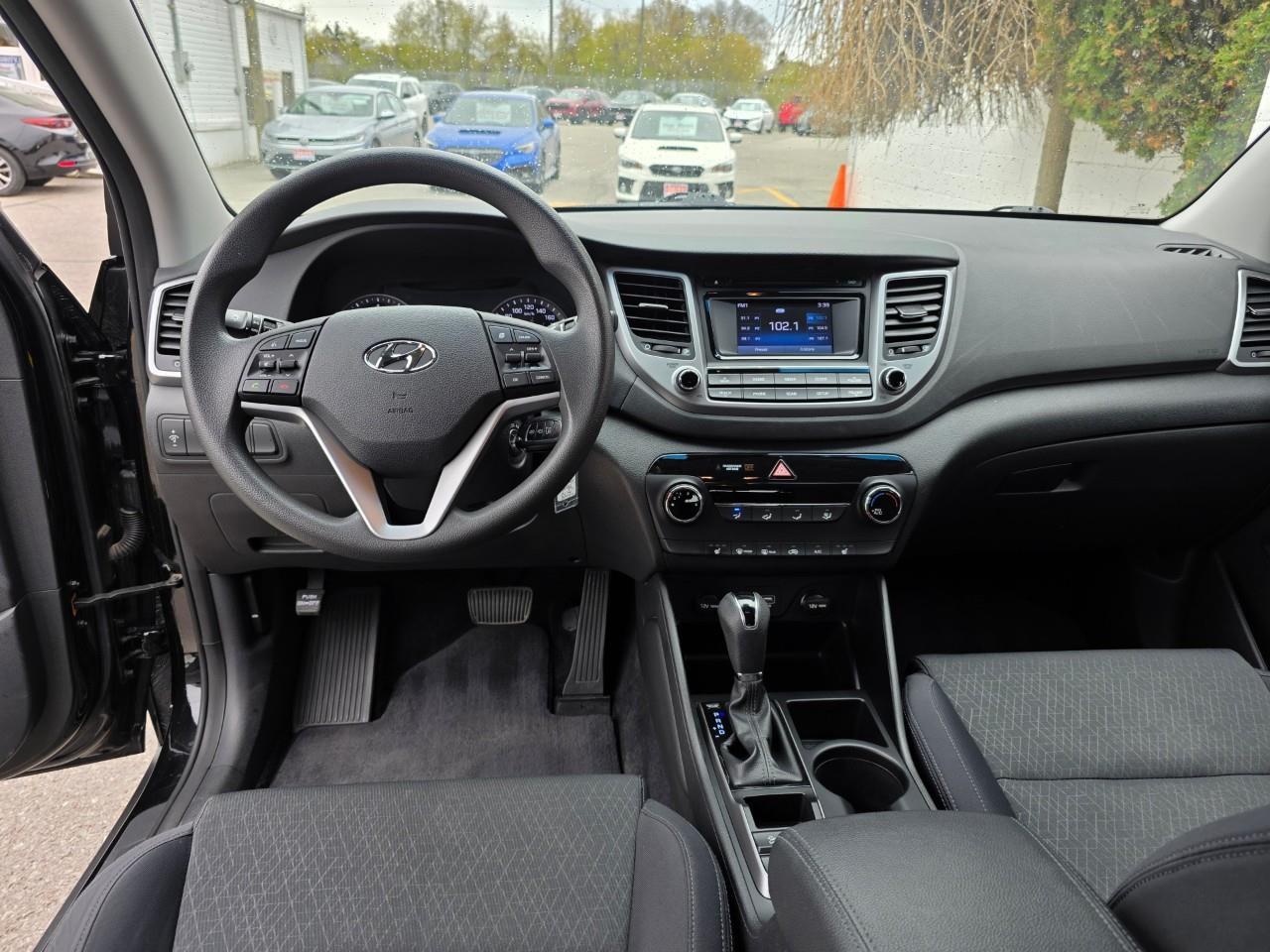 2018 Hyundai Tucson Base 2.0L 4dr Front-Wheel Drive Photo