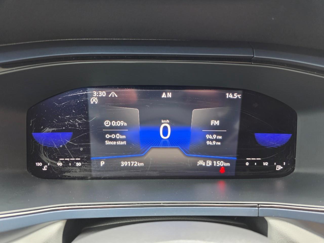2023 Volkswagen Taos Comfortline 4dr All-Wheel Drive 4MOTION Photo
