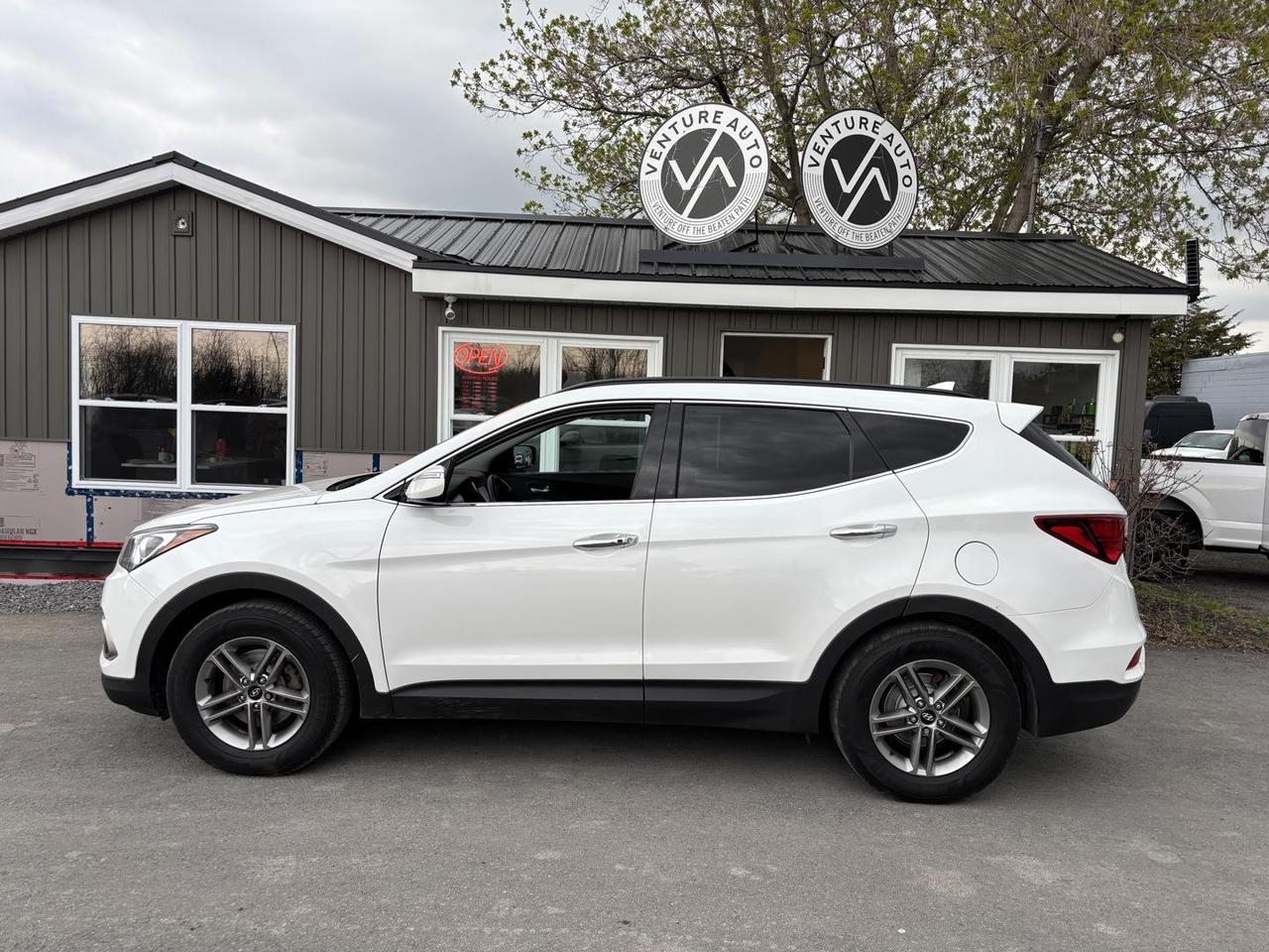 2017 Hyundai Santa Fe Sport  Photo