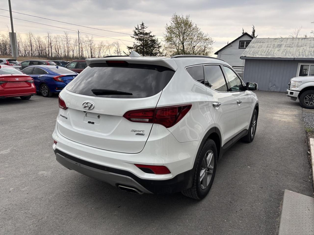 2017 Hyundai Santa Fe Sport  Photo