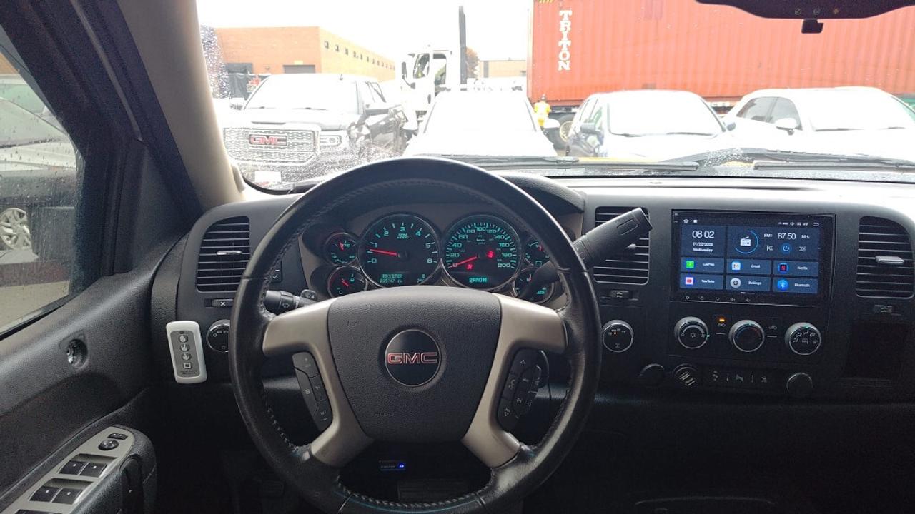 2011 GMC Sierra 1500 SLE Crew Cab 4WD   Clean Carfax   Apple Carplay  B Photo