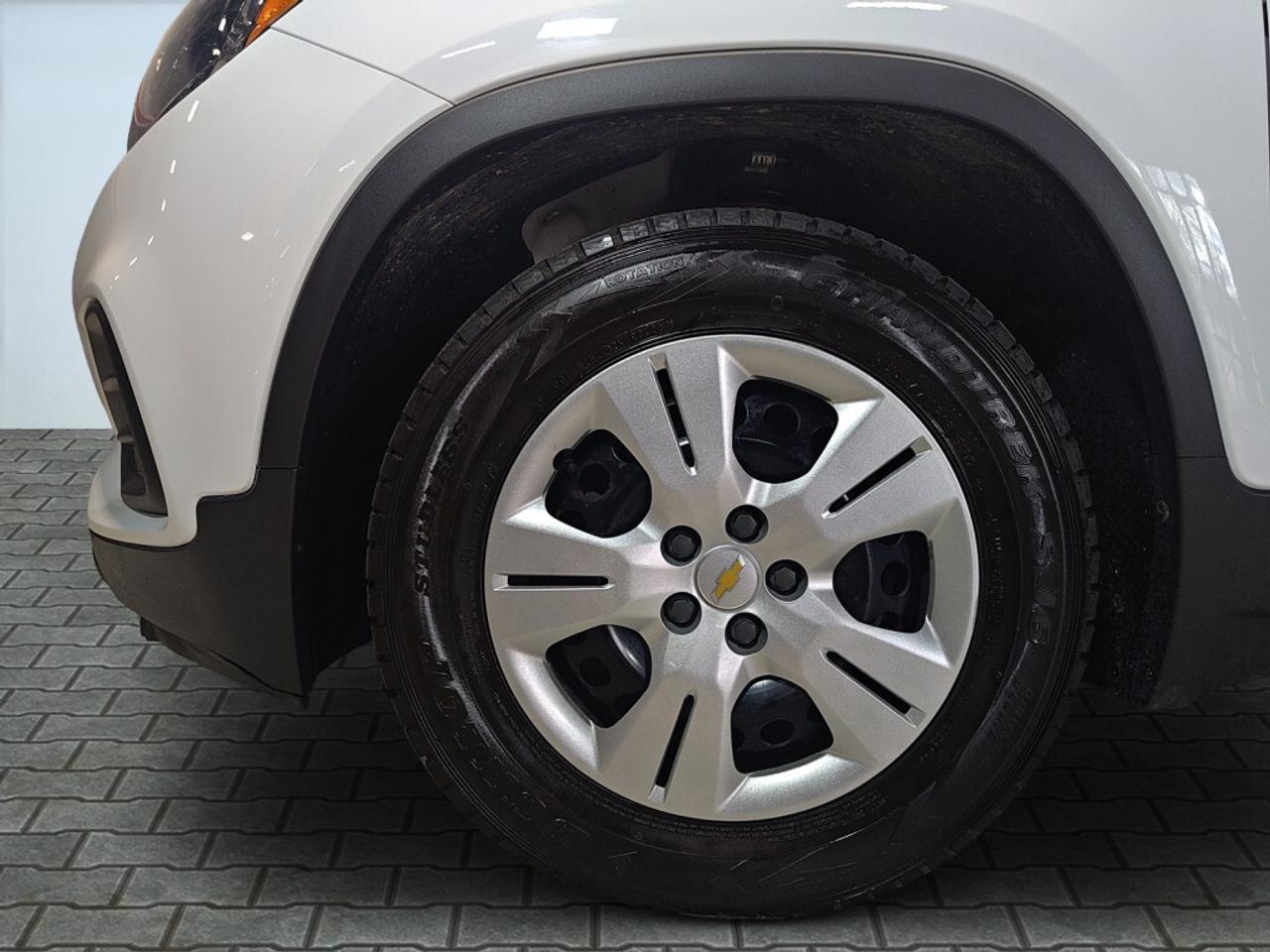 2019 Chevrolet Trax LS   Low KMs   Air & Auto Package   Back-Up Camera Photo