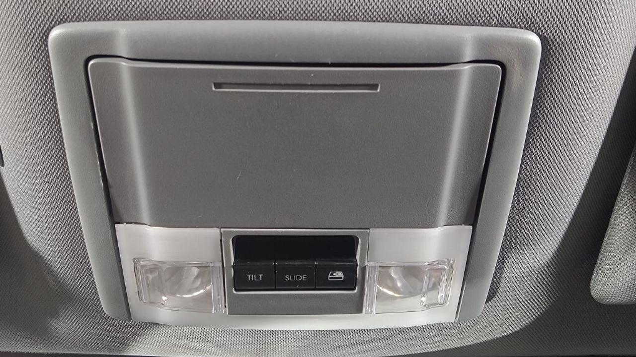 2011 Ford F-150 Lariat SuperCrew 4x4   EcoBoost V6   Moonroof   Re Photo