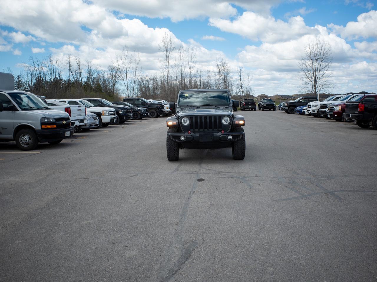 2023 Jeep Wrangler Rubicon - Premium Sound System   Rollover Protecti Photo2