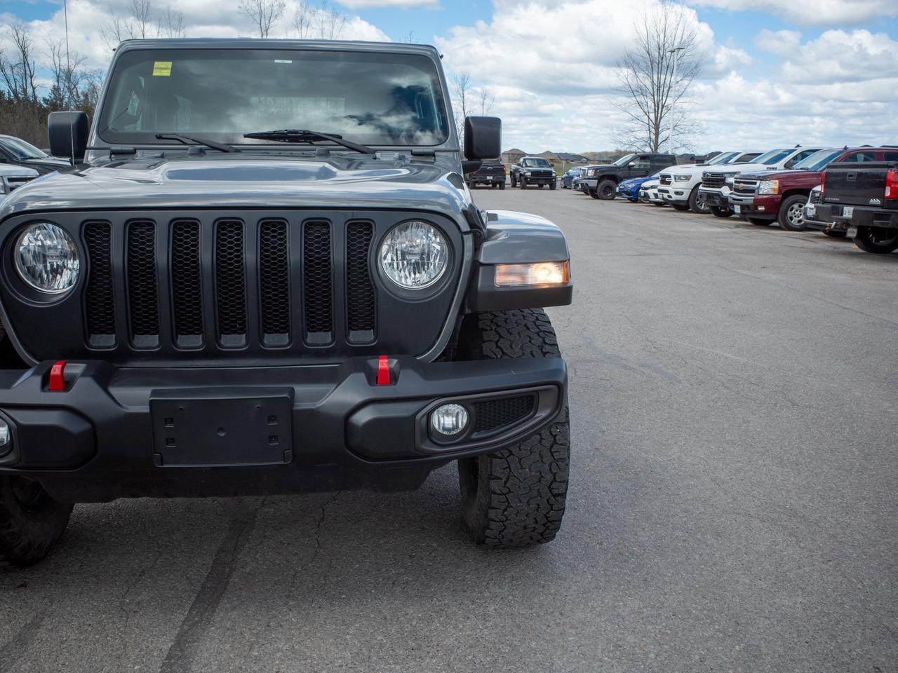 2023 Jeep Wrangler Rubicon - Premium Sound System   Rollover Protecti Photo
