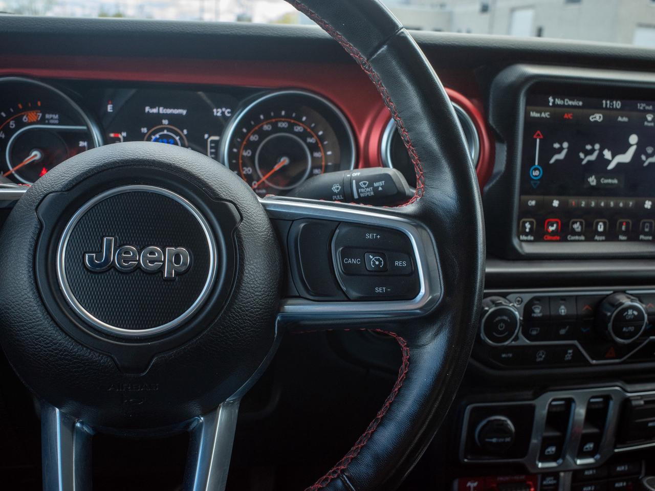 2023 Jeep Wrangler Rubicon - Premium Sound System   Rollover Protecti Photo