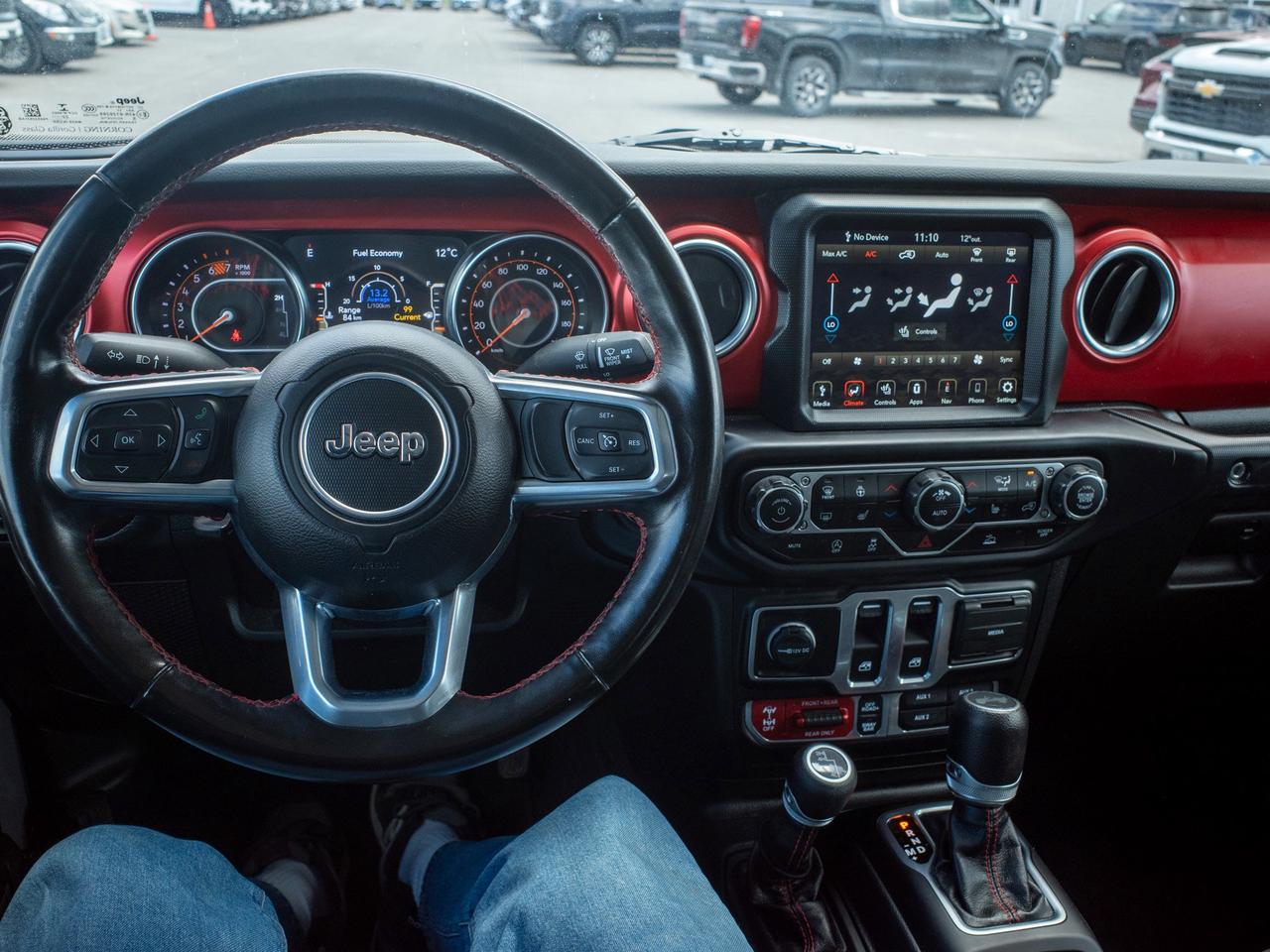 2023 Jeep Wrangler Rubicon - Premium Sound System   Rollover Protecti Photo