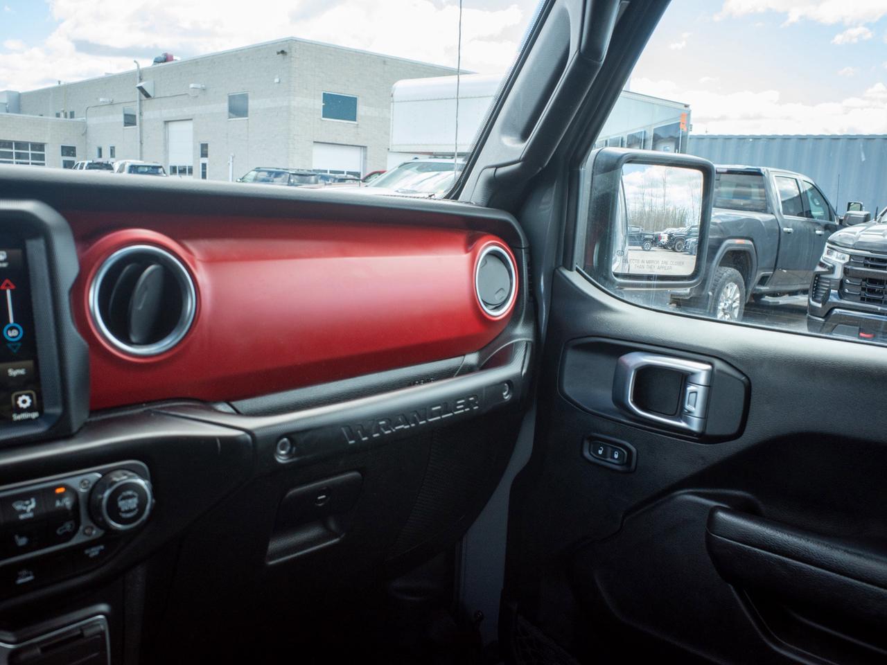 2023 Jeep Wrangler Rubicon - Premium Sound System   Rollover Protecti Photo