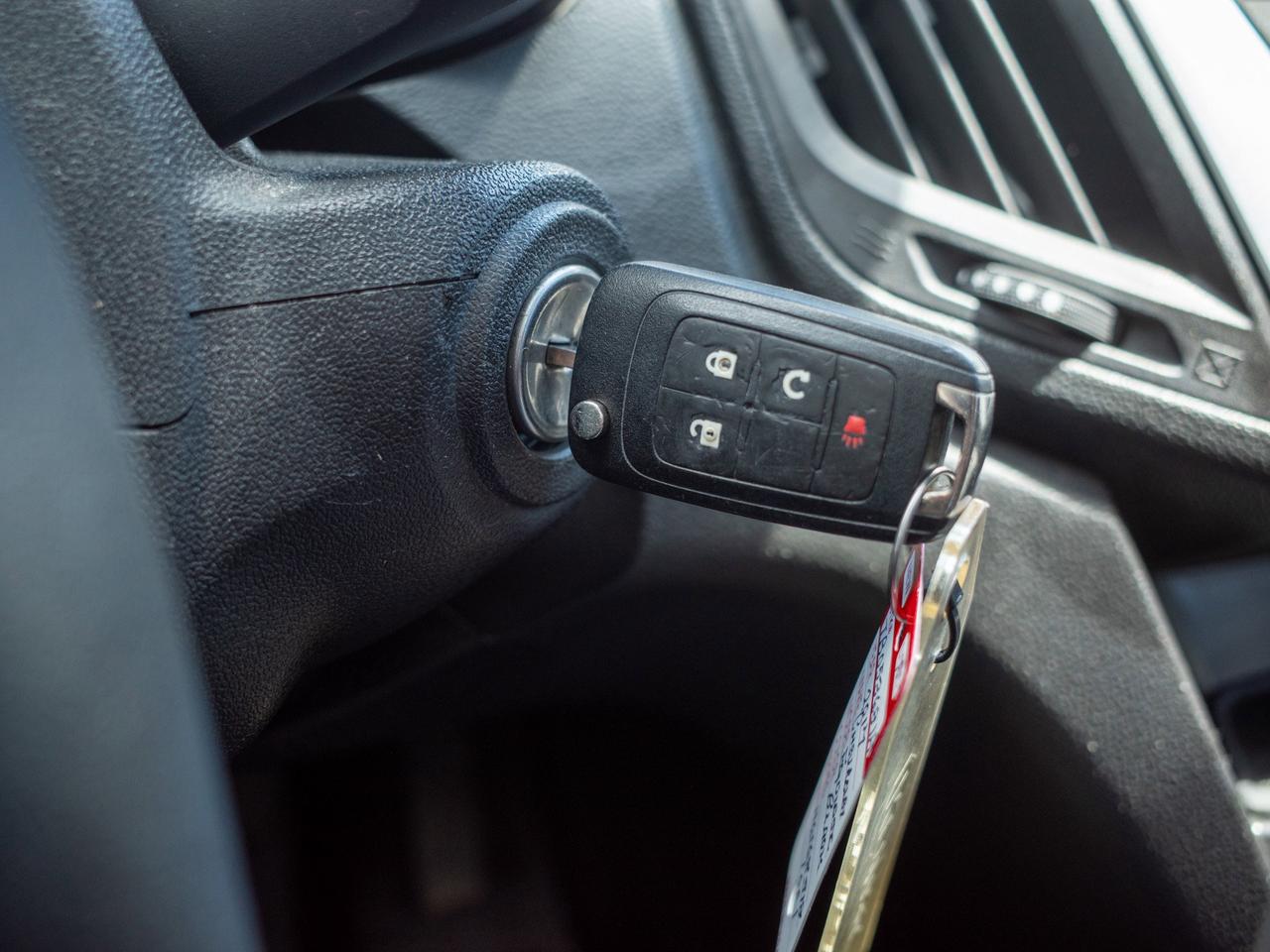 2017 Chevrolet Equinox LT - Keyless Entry   Back-Up Camera Photo