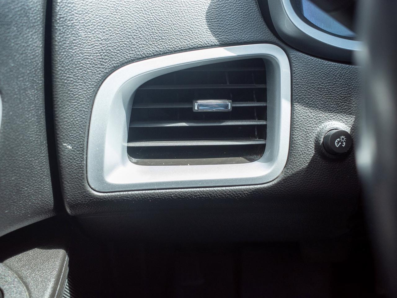 2017 Chevrolet Equinox LT - Keyless Entry   Back-Up Camera Photo