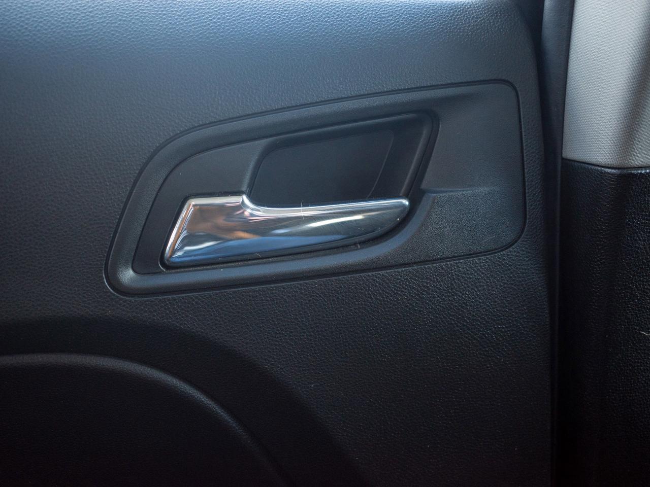 2017 Chevrolet Equinox LT - Keyless Entry   Back-Up Camera Photo