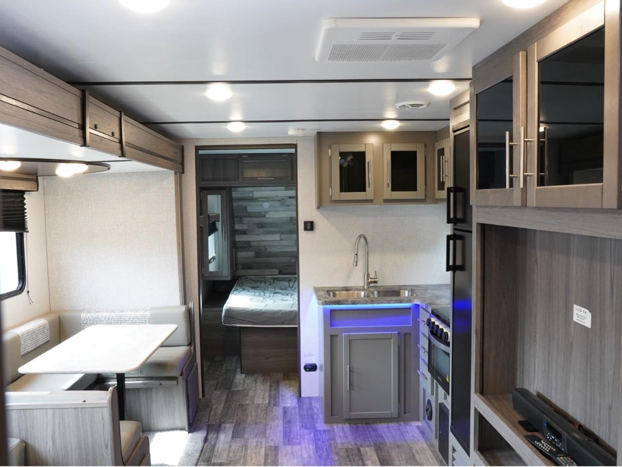 2022 Crossroads VOLANTE 22BH  Photo