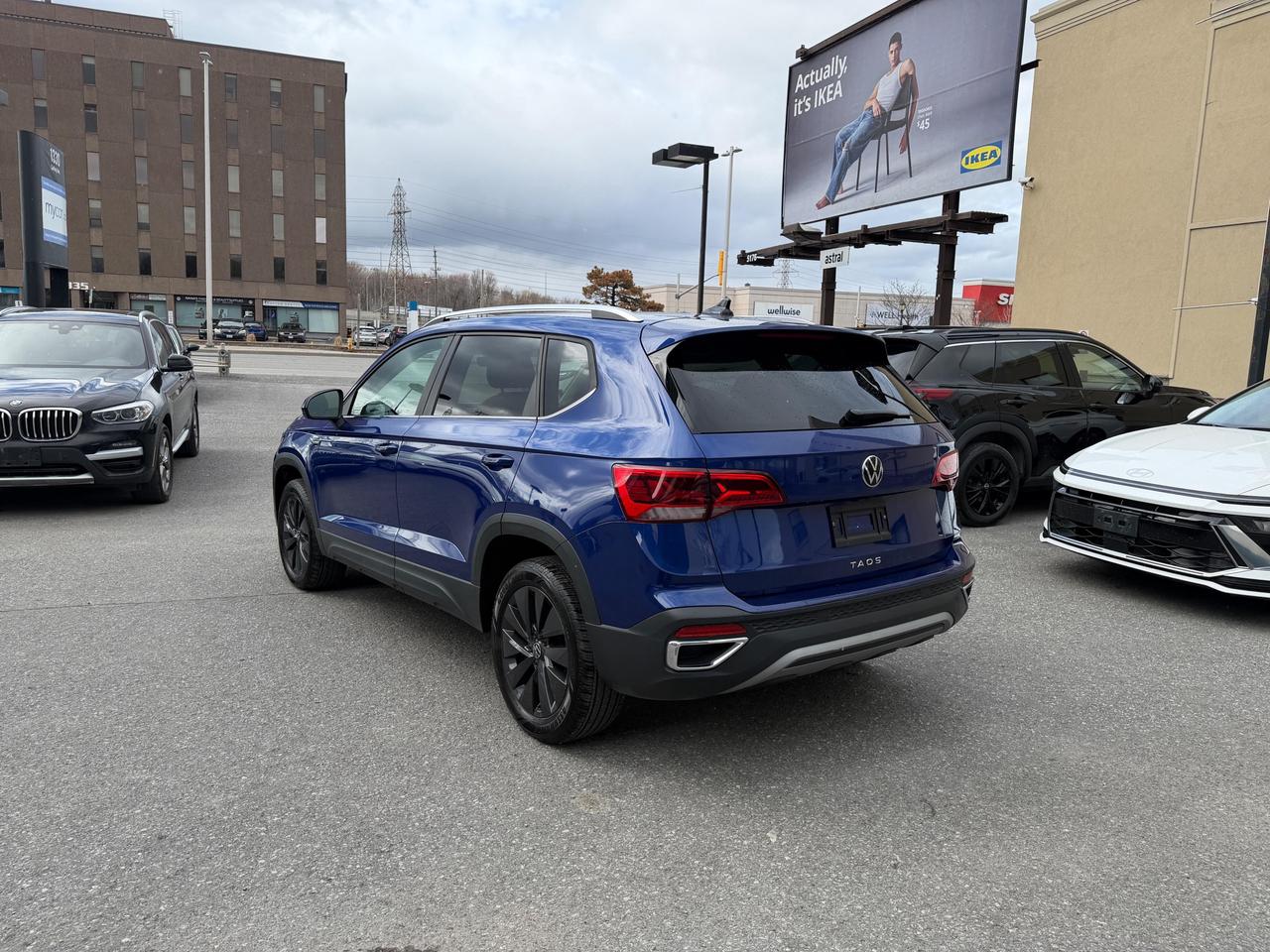 2023 Volkswagen Taos Comfortline 4dr Front-Wheel Drive Photo