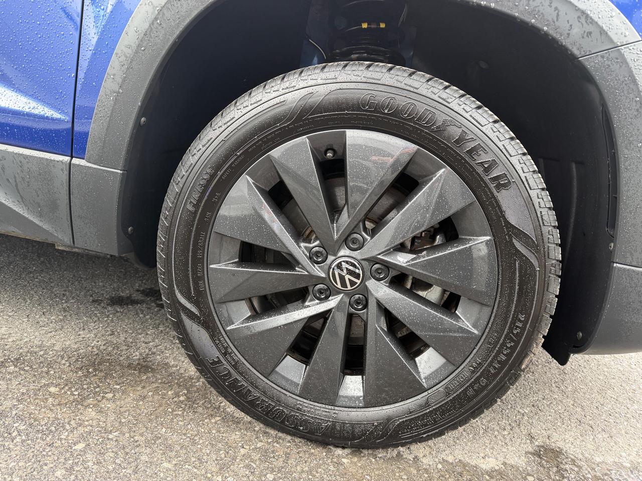 2023 Volkswagen Taos Comfortline 4dr Front-Wheel Drive Photo