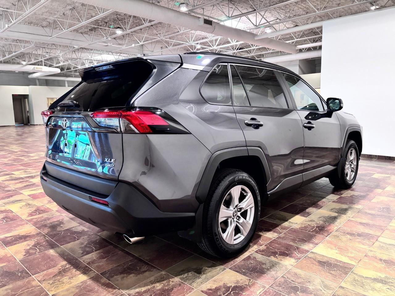 2023 Toyota RAV4 XLE Photo