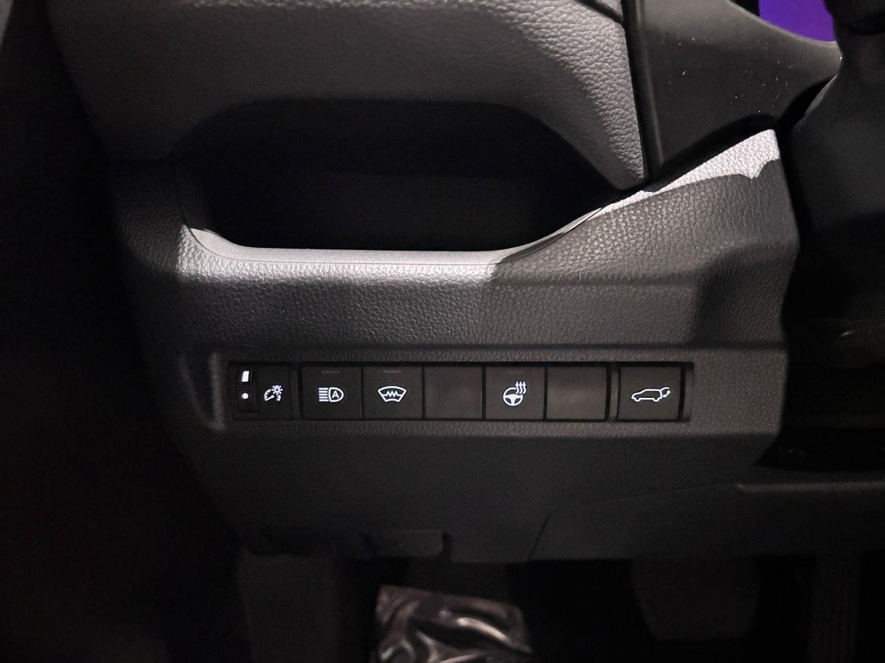 2023 Toyota RAV4 XLE Photo