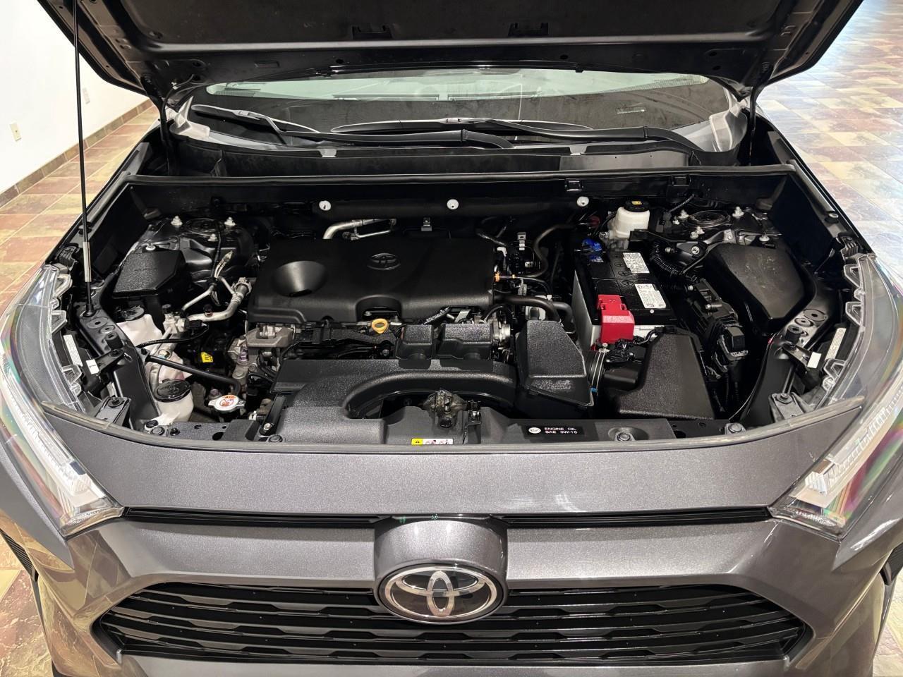 2023 Toyota RAV4 XLE Photo