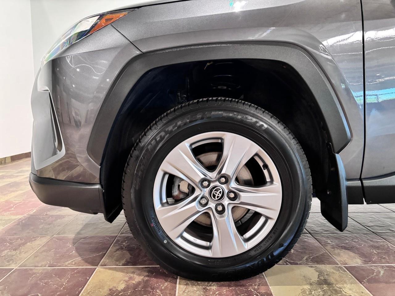 2023 Toyota RAV4 XLE Photo
