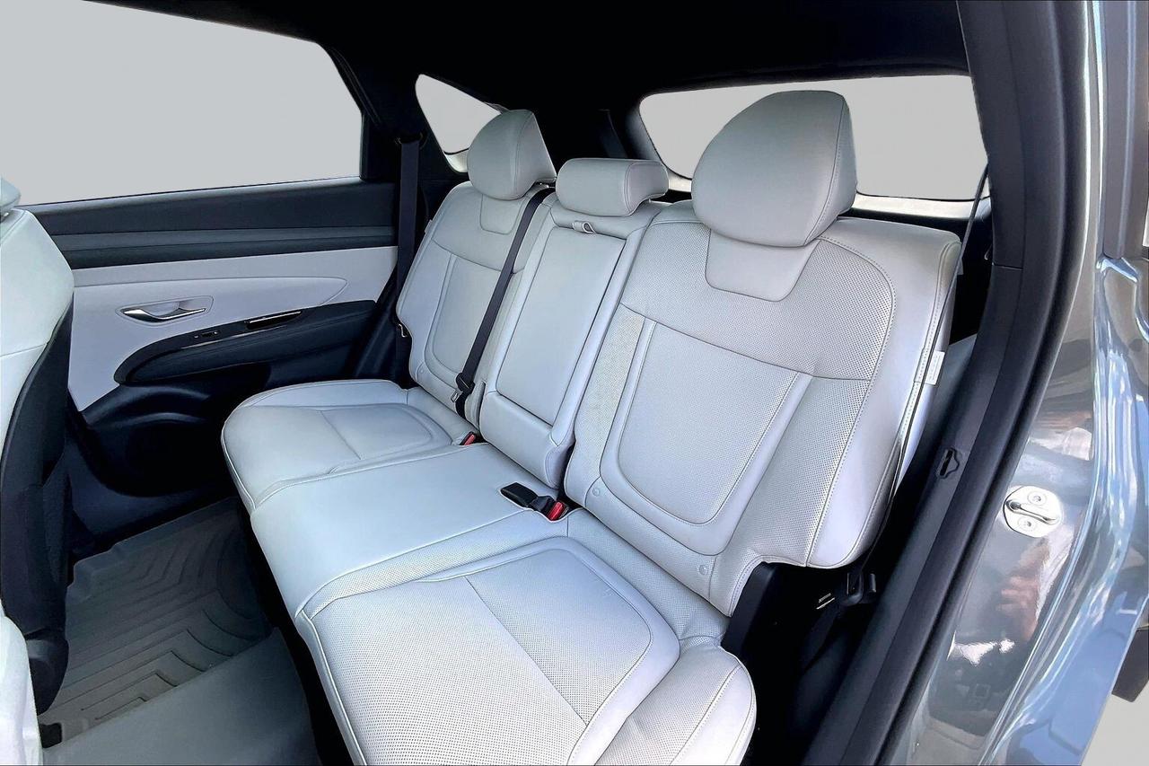 2025 Hyundai Tucson Hybrid ULTIMATE AWD   GREY LEATHER SEATS   FULLY LOADED! Photo