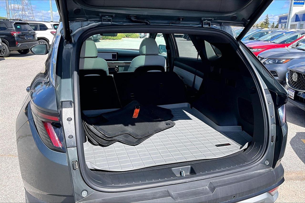 2025 Hyundai Tucson Hybrid ULTIMATE AWD   GREY LEATHER SEATS   FULLY LOADED! Photo