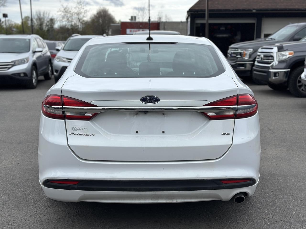 2018 Ford Fusion *LOW MILEAGE*NEW TIRES* NEW BRAKES* Photo
