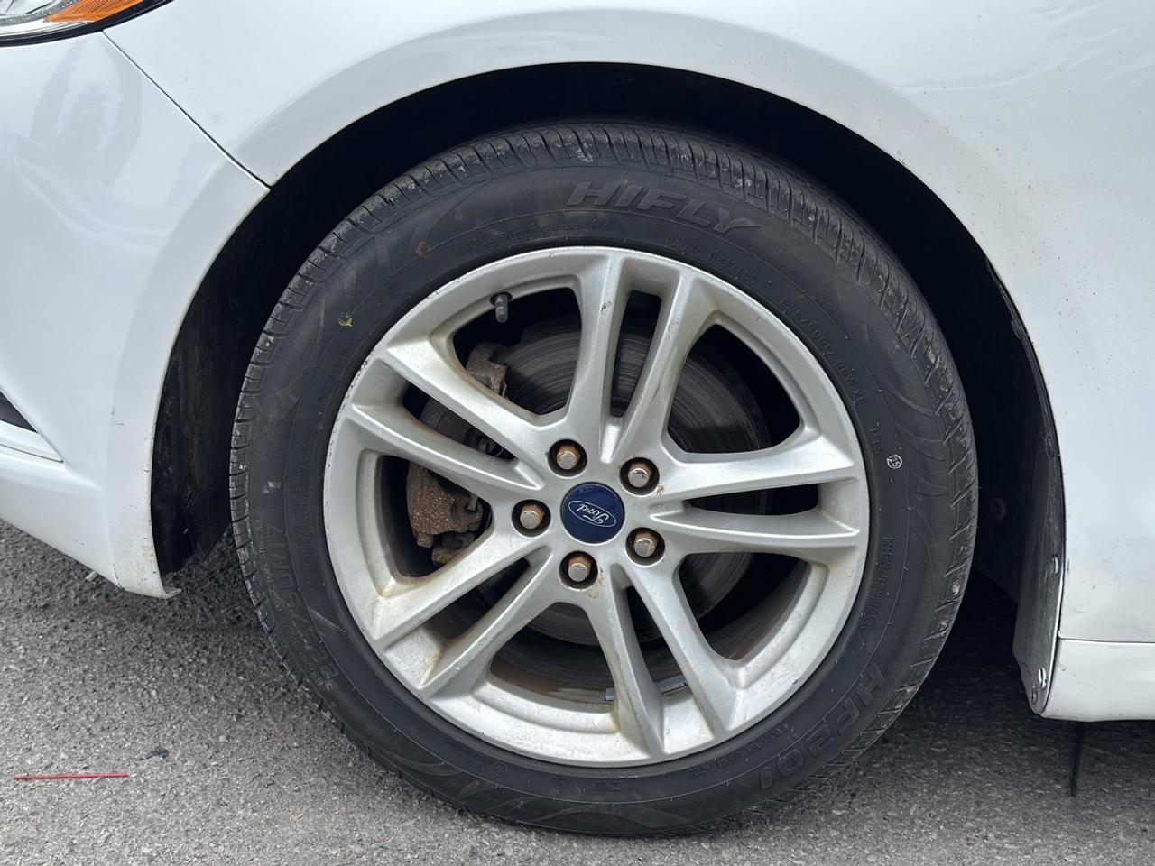 2018 Ford Fusion *LOW MILEAGE*NEW TIRES* NEW BRAKES* Photo
