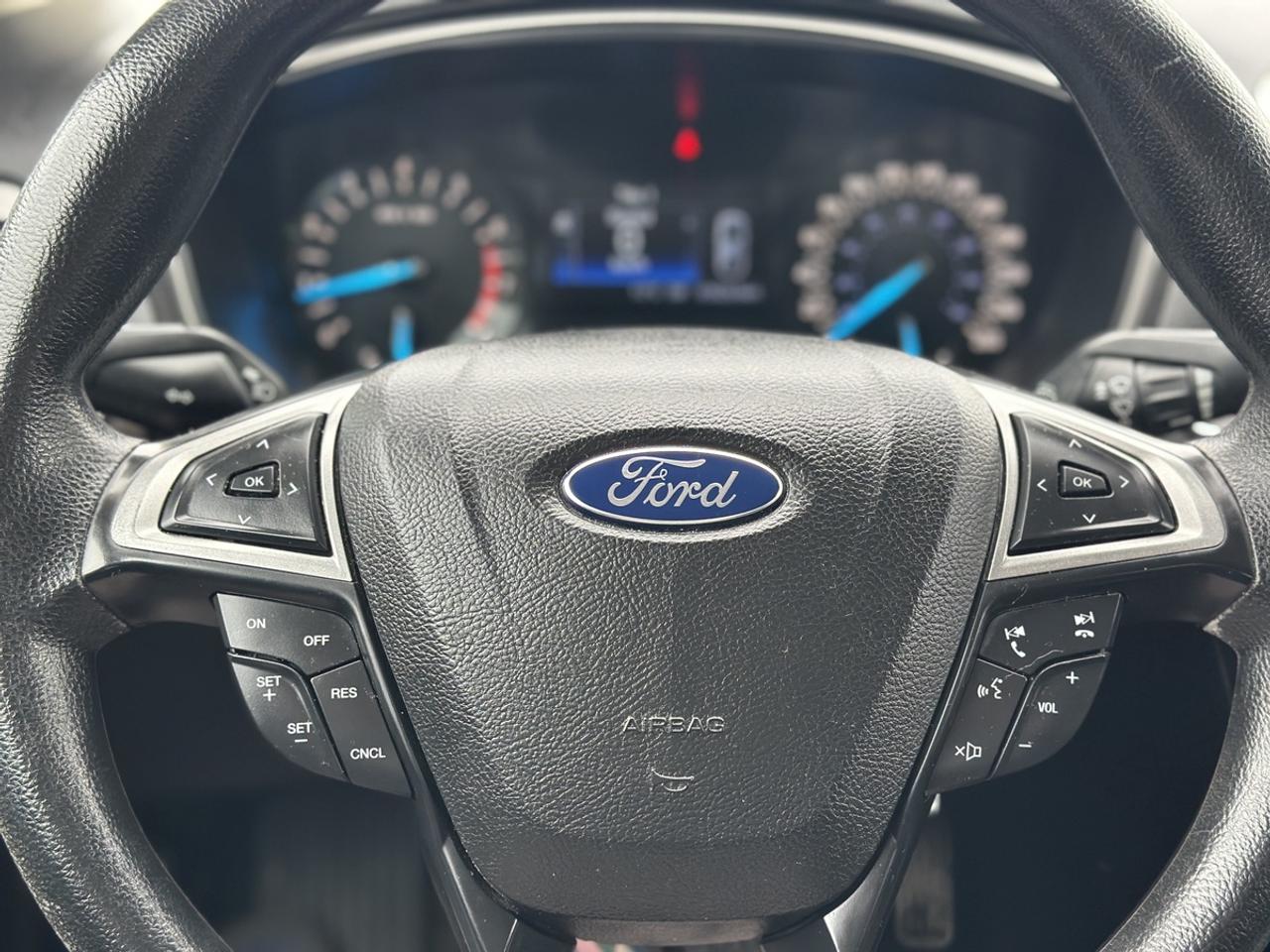 2018 Ford Fusion *LOW MILEAGE*NEW TIRES* NEW BRAKES* Photo