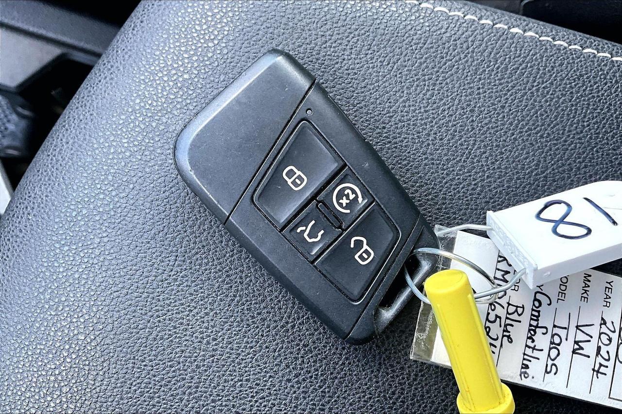 2024 Volkswagen Taos COMFORTLINE 4MOTION   REMOTE START   HEATED SEATS Photo