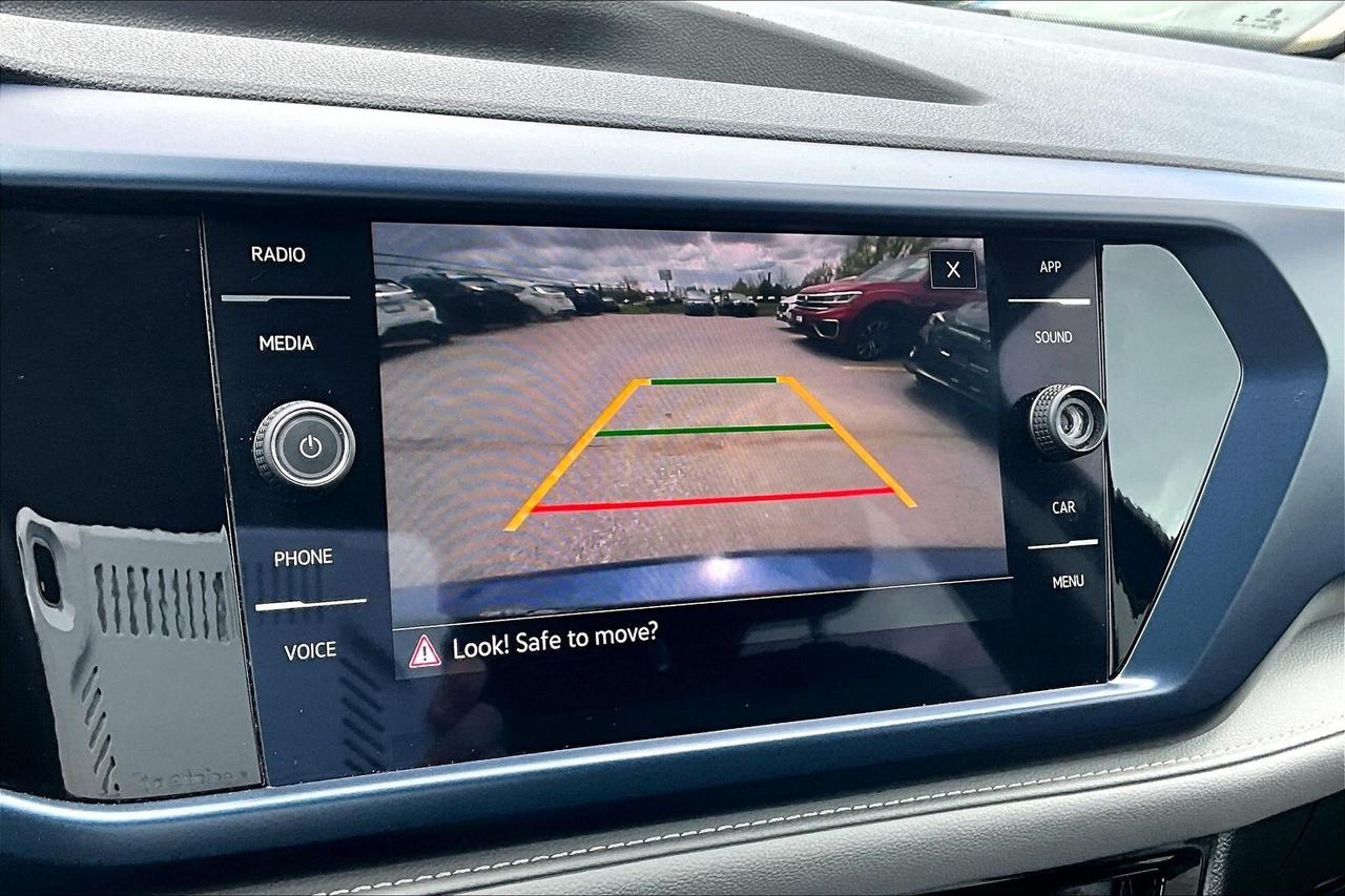 2024 Volkswagen Taos COMFORTLINE 4MOTION   REMOTE START   HEATED SEATS Photo
