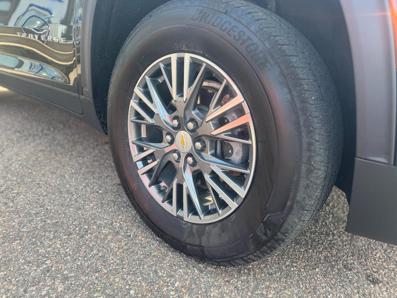2024 Chevrolet Traverse LT 4dr All-Wheel Drive Photo