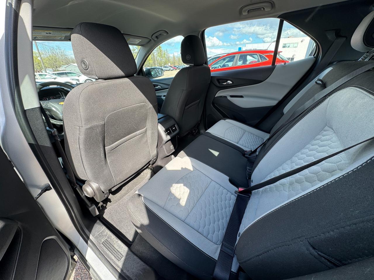 2018 Chevrolet Equinox LS Front-Wheel Drive Photo