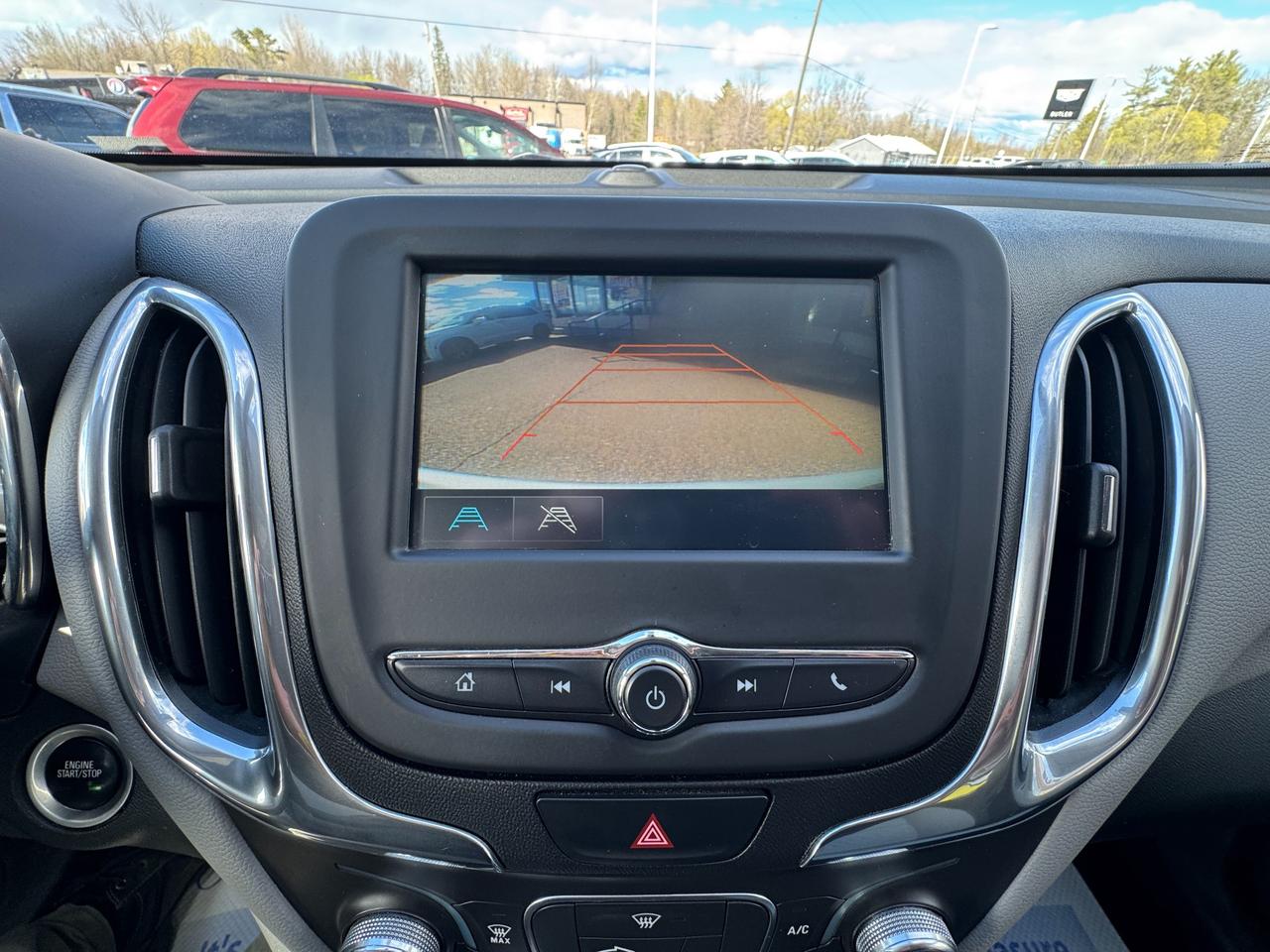 2018 Chevrolet Equinox LS Front-Wheel Drive Photo
