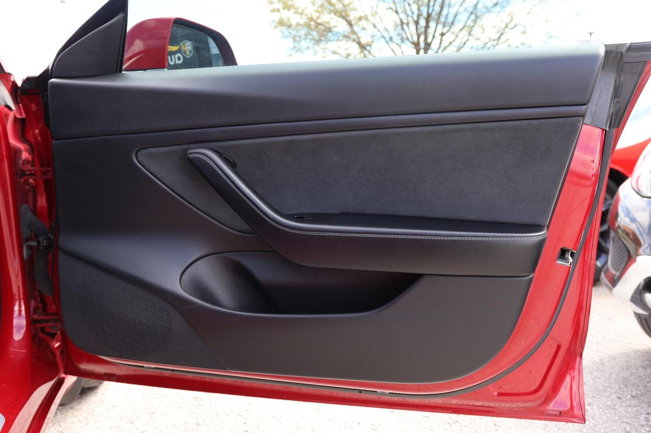 2018 Tesla Model 3 LONG RANGE-DUAL MOTOR-AWD/AUTOPILOT/FULL SELF DRIV Photo