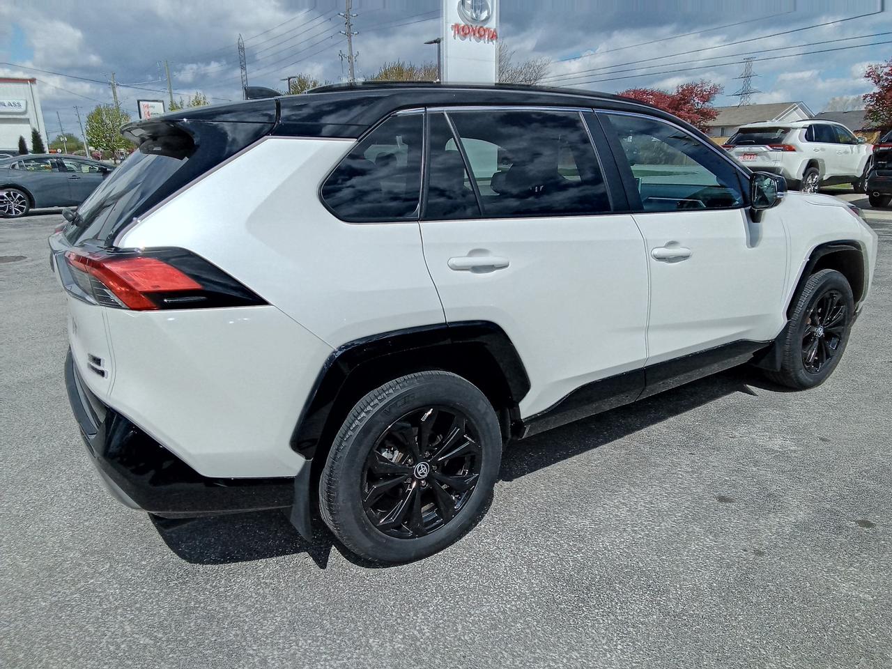 2022 Toyota RAV4 Hybrid XSE 4dr All-Wheel Drive Photo
