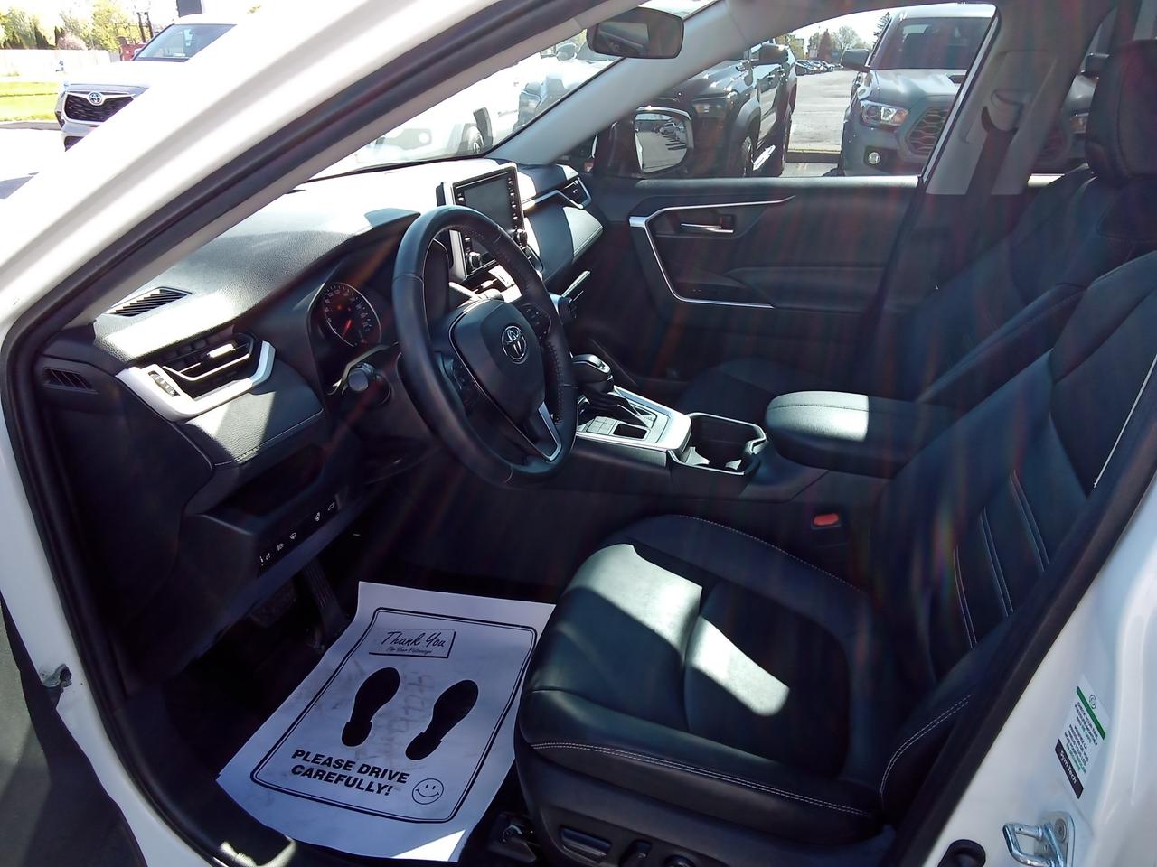 2021 Toyota RAV4 XLE 4dr All-wheel Drive Photo