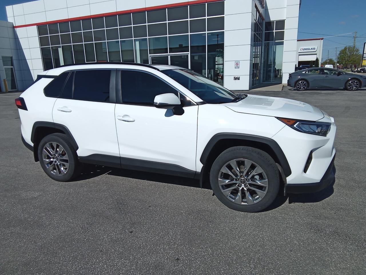 2021 Toyota RAV4 XLE 4dr All-wheel Drive Photo