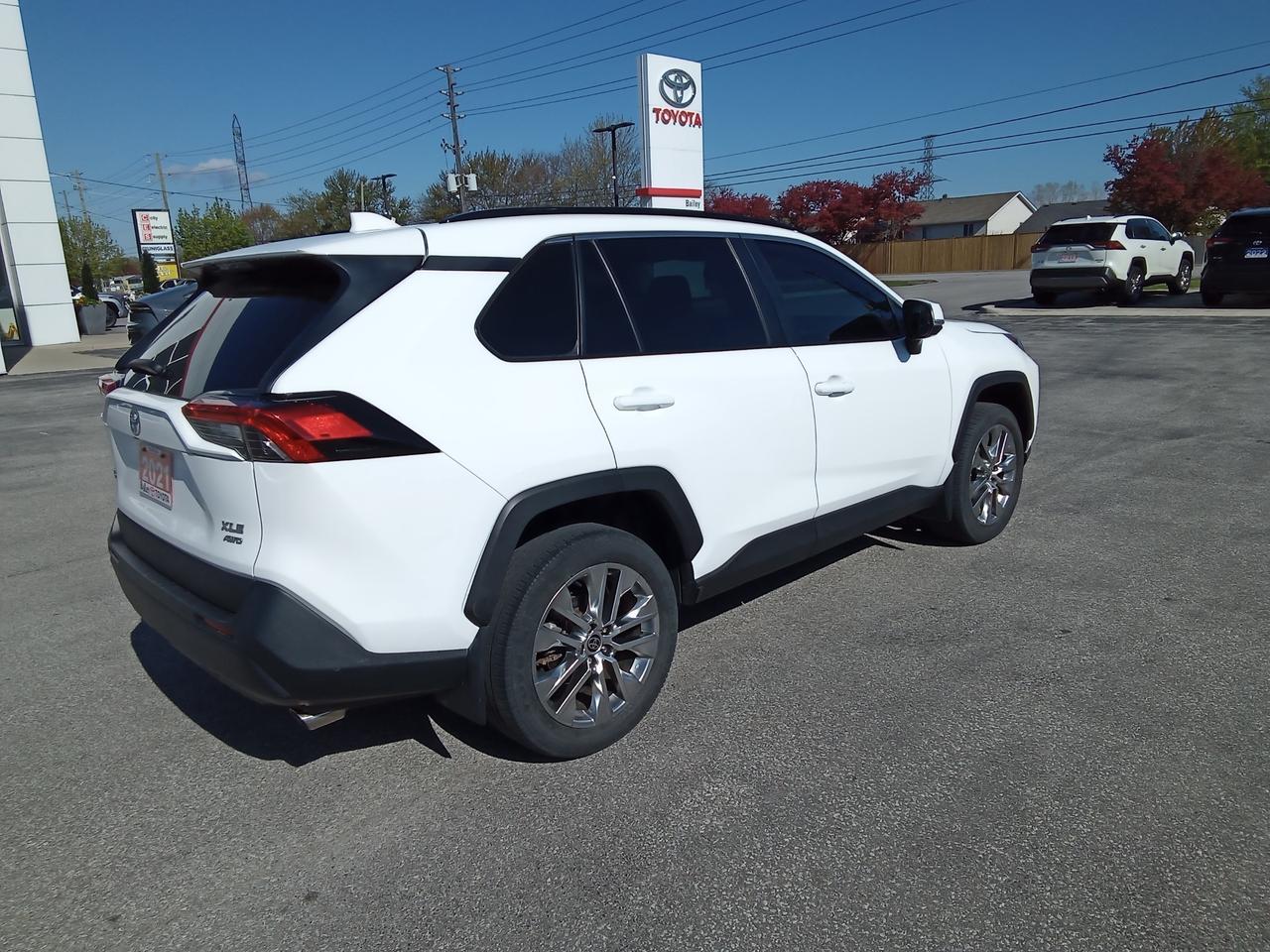 2021 Toyota RAV4 XLE 4dr All-wheel Drive Photo