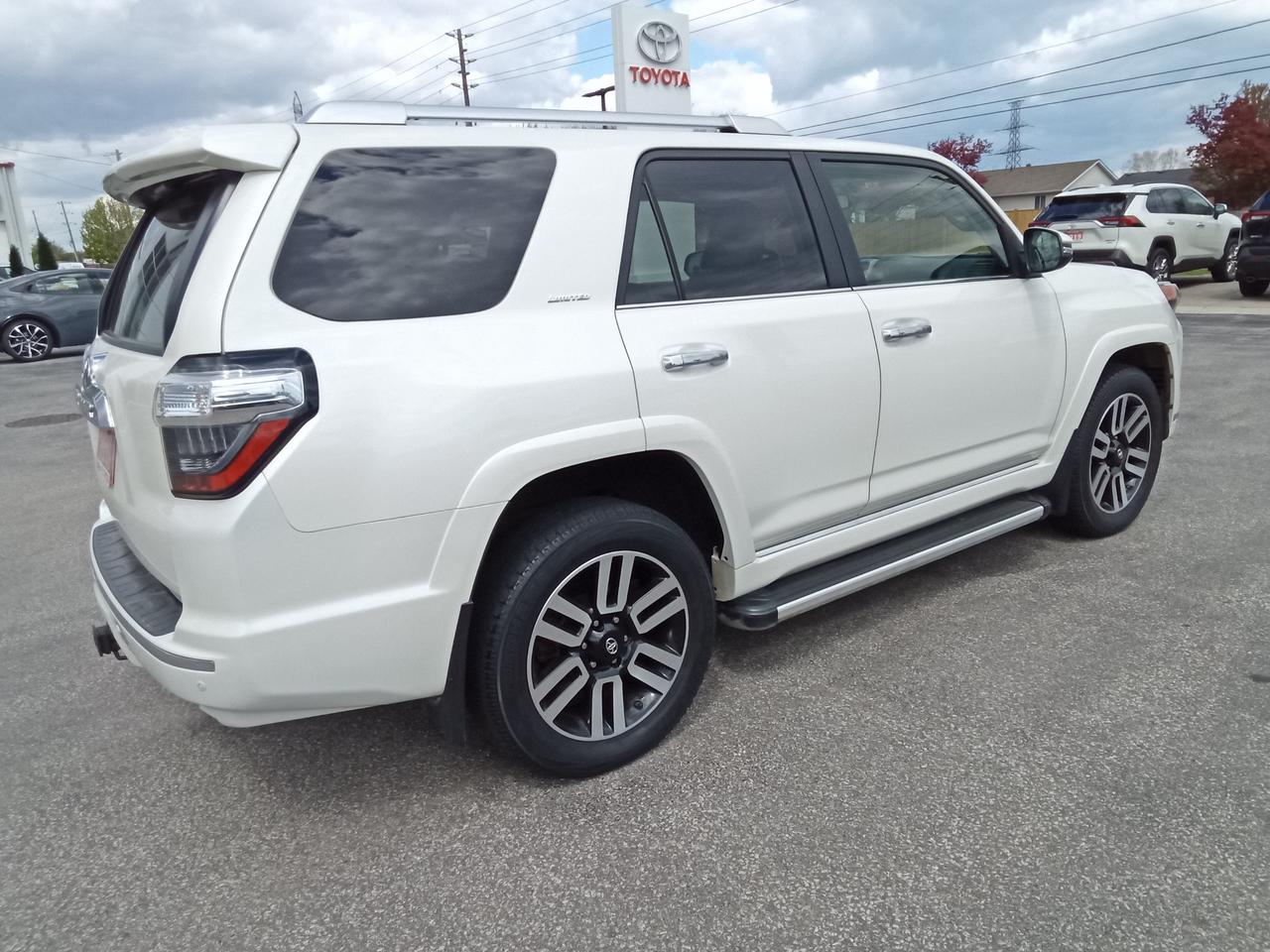 2019 Toyota 4Runner SR5 4dr 4x4 Photo