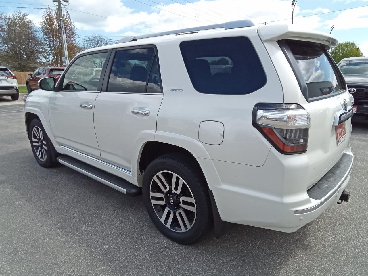 2019 Toyota 4Runner SR5 4dr 4x4 Photo