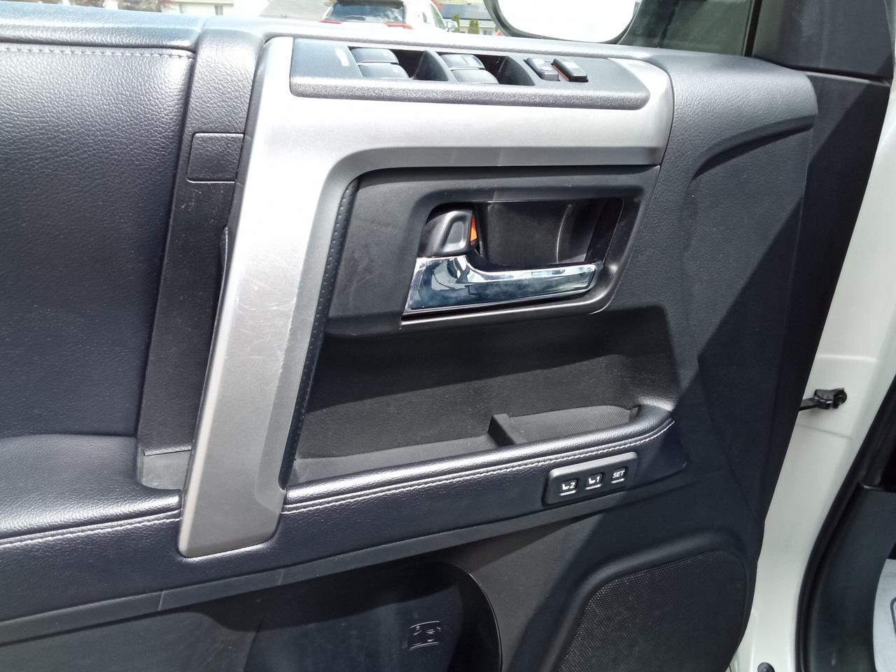 2019 Toyota 4Runner SR5 4dr 4x4 Photo